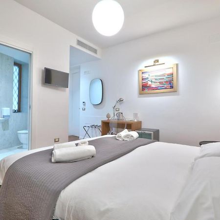Belmoro - La Dimora Del Capo Bed and Breakfast Palermo Exteriör bild
